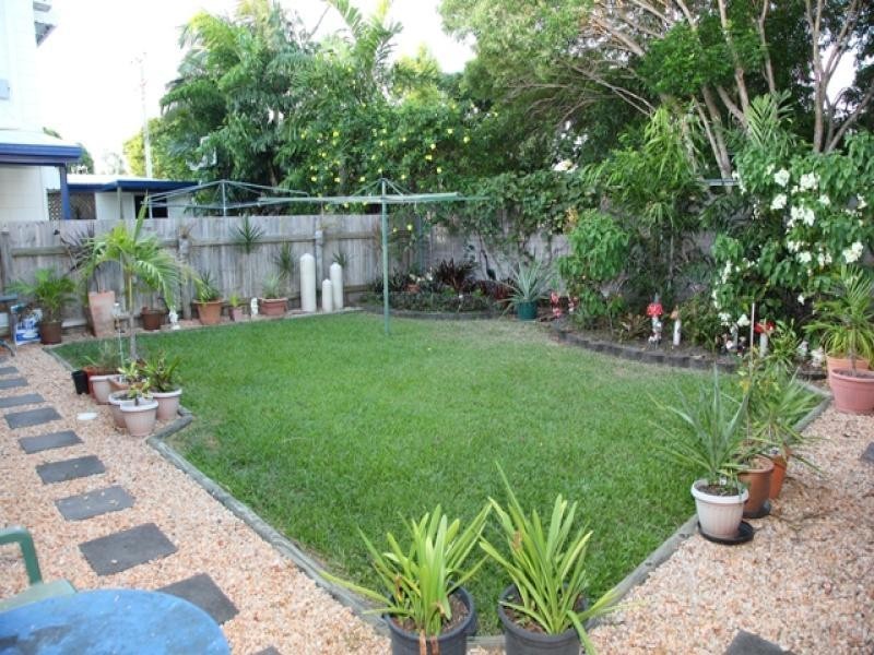 128 Queens Road, Hermit Park QLD 4812