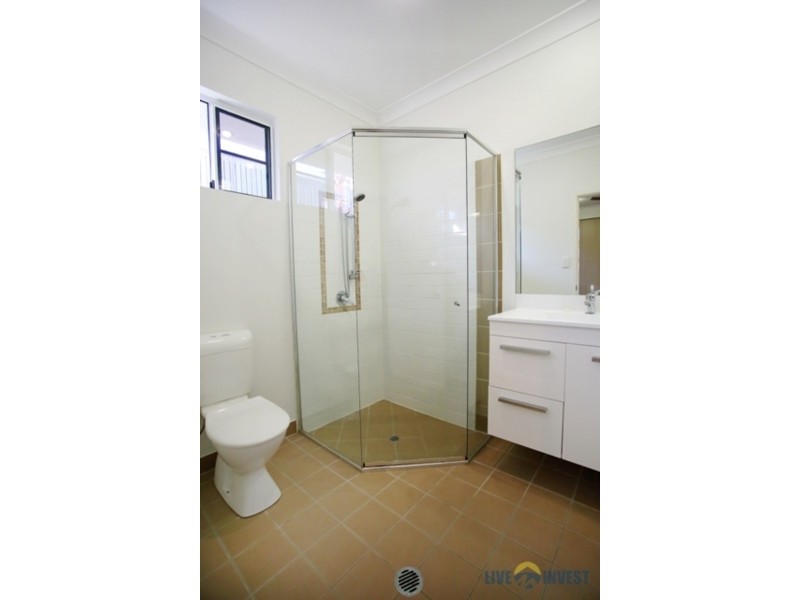17 Hillock Crescent, Bushland Beach QLD 4818