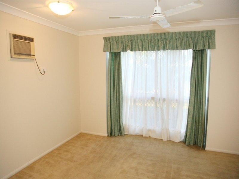 5 Flame Court, Kirwan QLD 4817