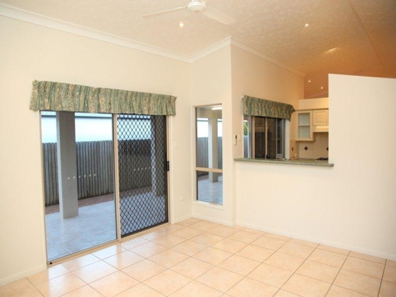 5 Flame Court, Kirwan QLD 4817