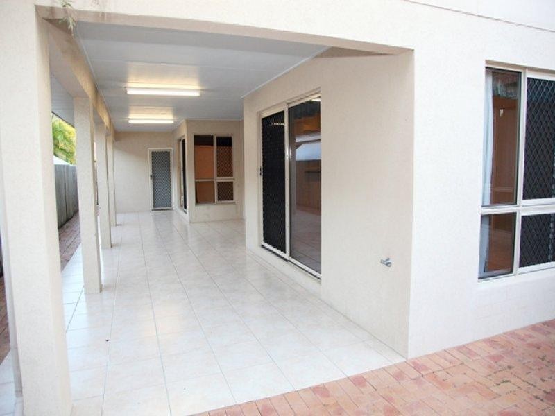 5 Flame Court, Kirwan QLD 4817