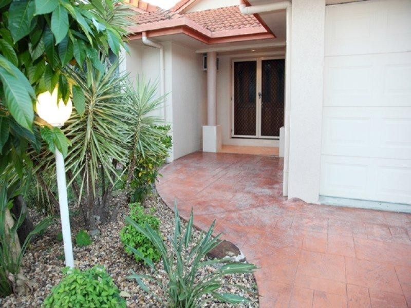 5 Flame Court, Kirwan QLD 4817