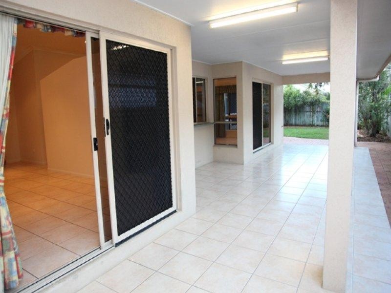5 Flame Court, Kirwan QLD 4817