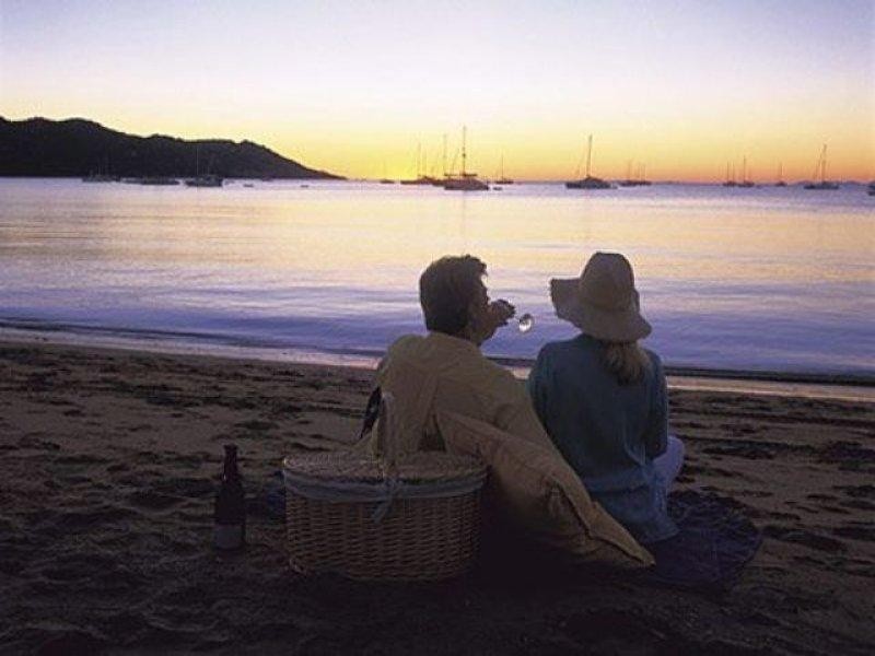 90 Gifford Street, Horseshoe Bay QLD 4819