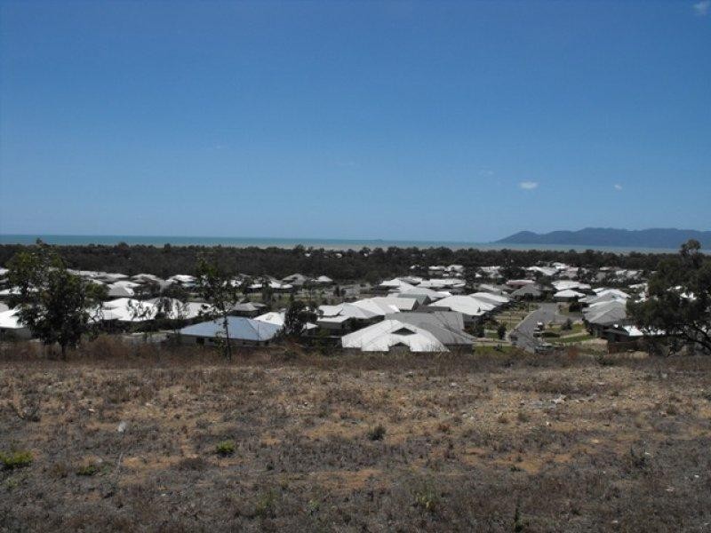 22 Cashell Crescent, Bushland Beach QLD 4818