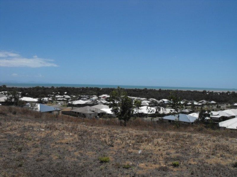 22 Cashell Crescent, Bushland Beach QLD 4818