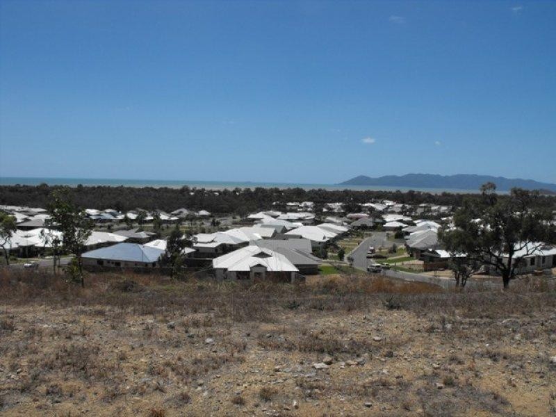 22 Cashell Crescent, Bushland Beach QLD 4818