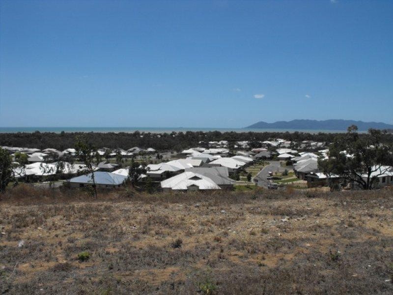 22 Cashell Crescent, Bushland Beach QLD 4818