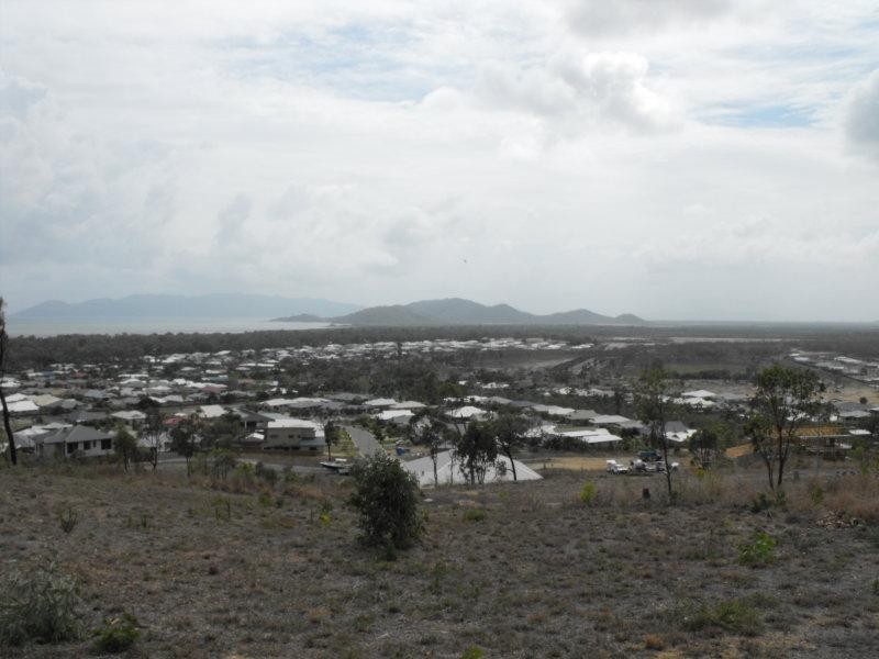 89 Goicoechea Drive, Bushland Beach QLD 4818