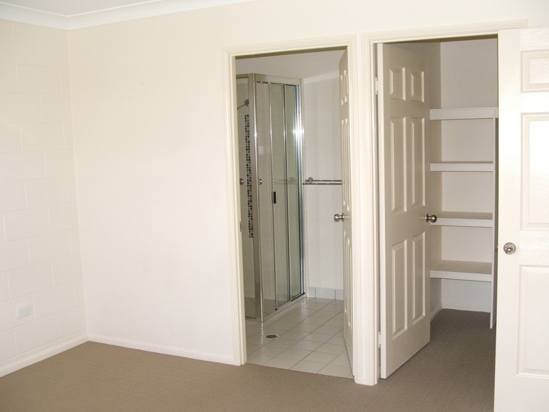 4 Thornbill Close, Kelso QLD 4815