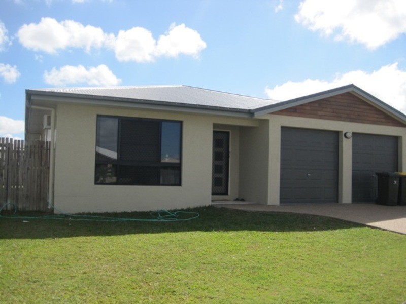 4 Thornbill Close, Kelso QLD 4815