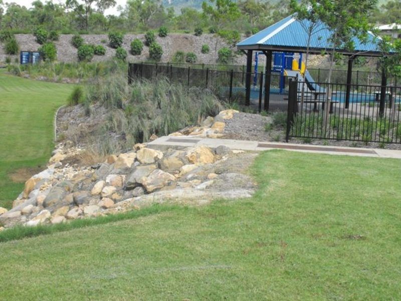 85 Klewarra Boulevard, Douglas QLD 4814