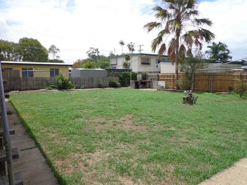 * Tamarind Street, Kirwan QLD 4817