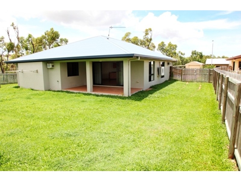14 Redbank Court, Mount Louisa QLD 4814