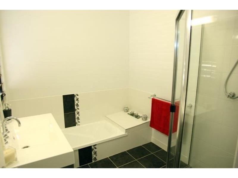 15 Kiandra Place, Mount Louisa QLD 4814