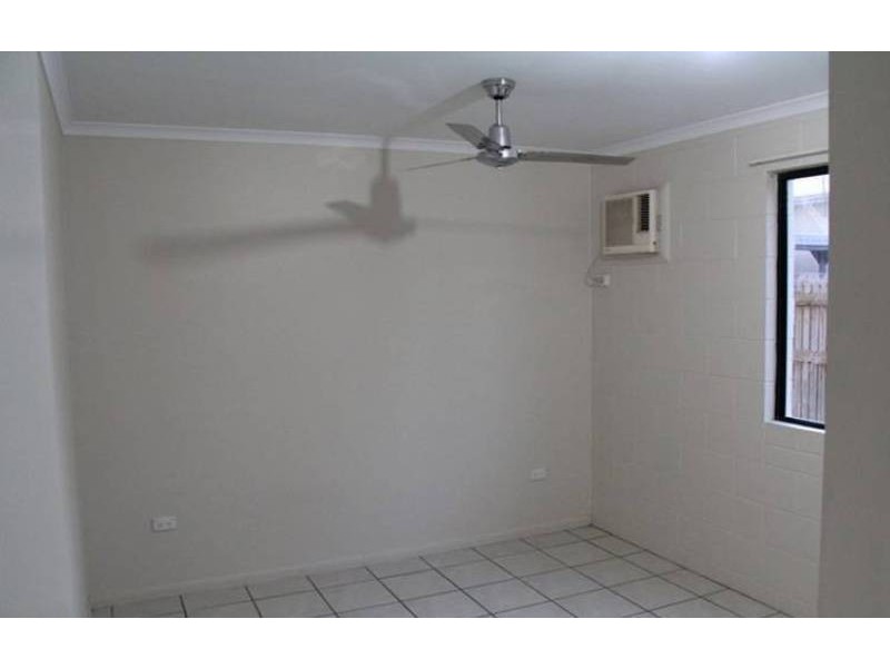 5 Jameson Street, Hermit Park QLD 4812