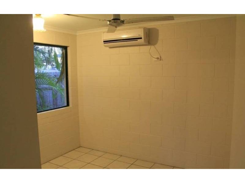 5 Jameson Street, Hermit Park QLD 4812