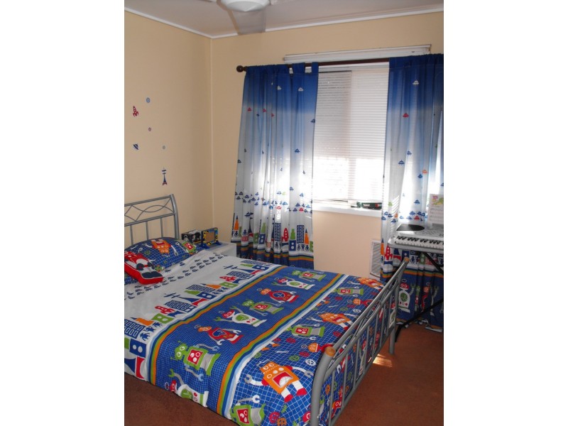 42 Farrell Street, Kirwan QLD 4817