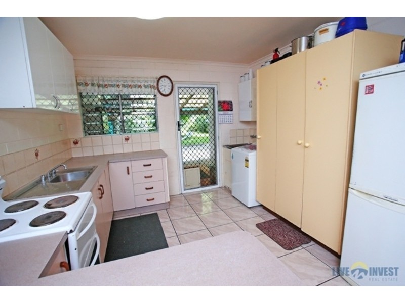 2/15 Ryrie Crescent, Rasmussen QLD 4815