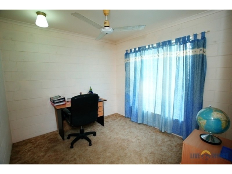 2/15 Ryrie Crescent, Rasmussen QLD 4815