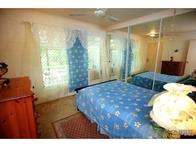 2/15 Ryrie Crescent, Rasmussen QLD 4815