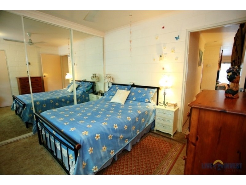 2/15 Ryrie Crescent, Rasmussen QLD 4815