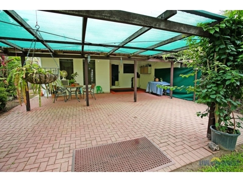 2/15 Ryrie Crescent, Rasmussen QLD 4815