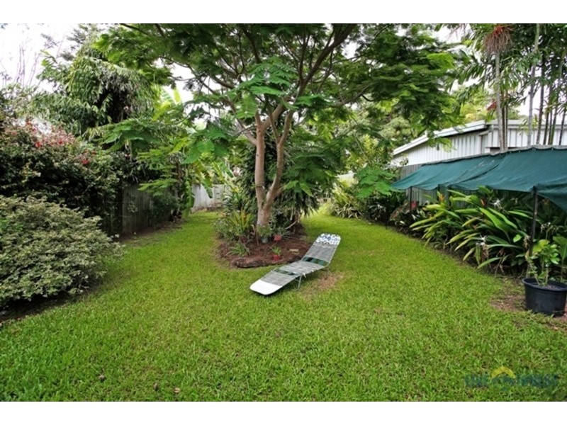 2/15 Ryrie Crescent, Rasmussen QLD 4815