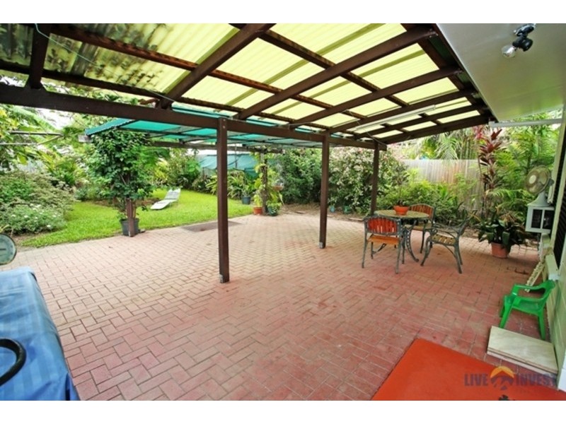 2/15 Ryrie Crescent, Rasmussen QLD 4815