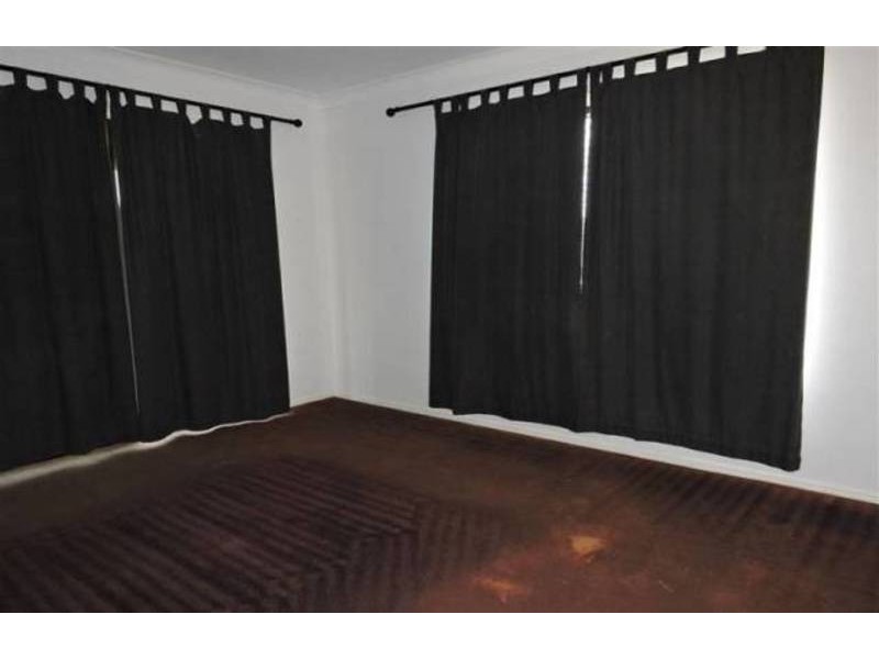 224 Valley Drive, Oak Valley QLD 4811