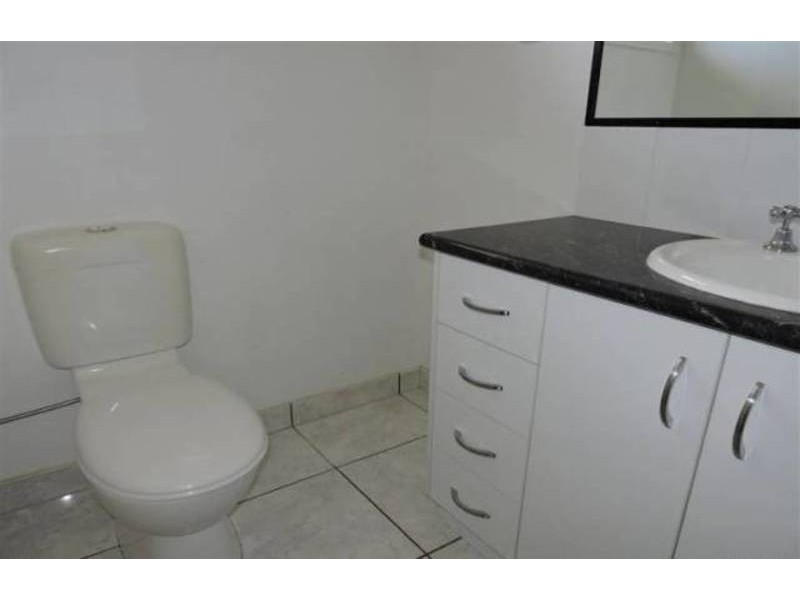 224 Valley Drive, Oak Valley QLD 4811