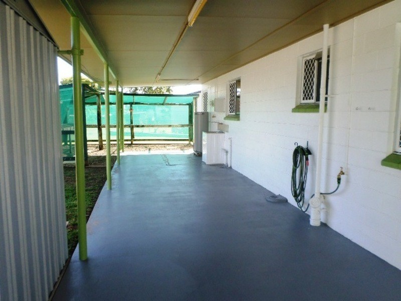 * Robbins Court, Wulguru QLD 4811