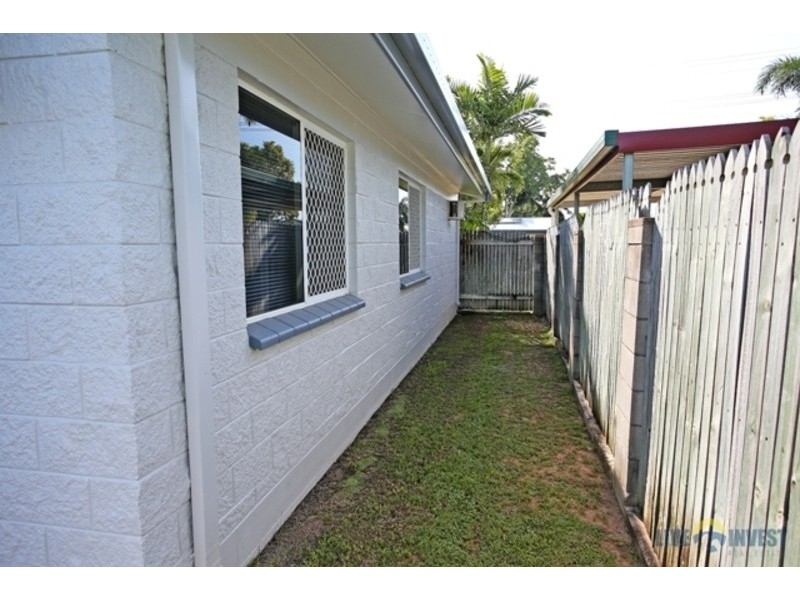 32 Leila Avenue, Rasmussen QLD 4815