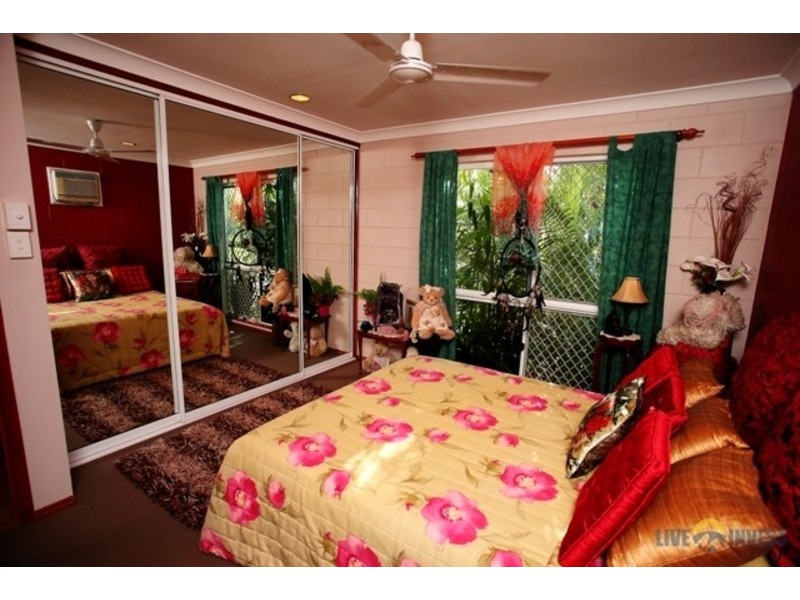 32 Leila Avenue, Rasmussen QLD 4815