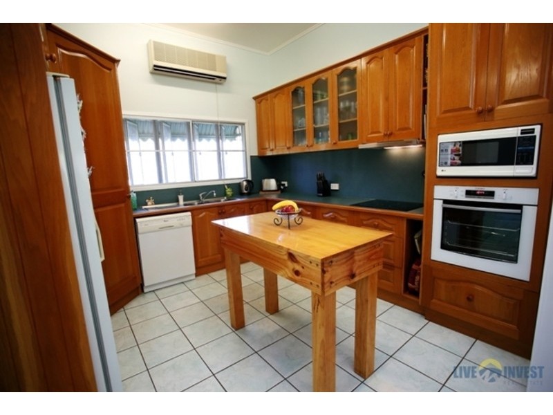 33 Chisholm Trail, Oak Valley QLD 4811