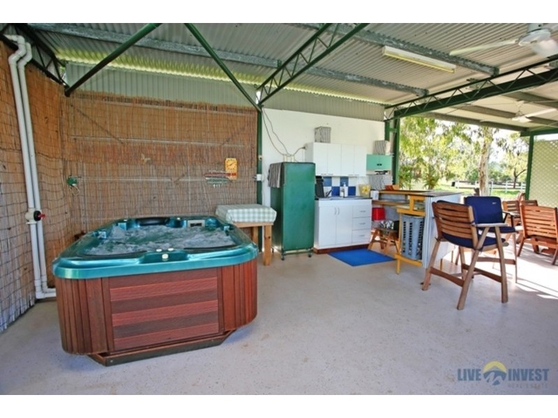 33 Chisholm Trail, Oak Valley QLD 4811