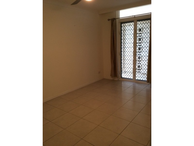 8 Sallows Street, Pallarenda QLD 4810