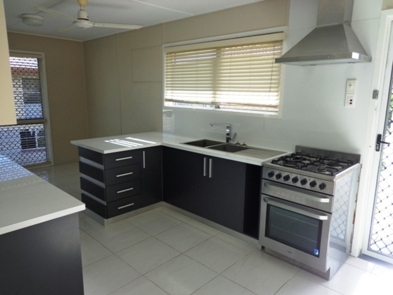 279 Palmerston Street, Vincent QLD 4814