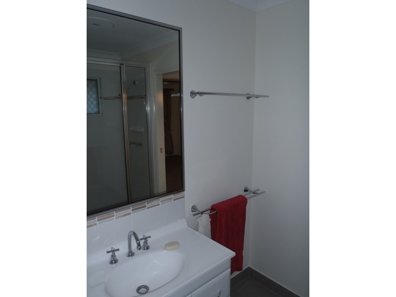 23  Oculina Street, Burdell QLD 4818