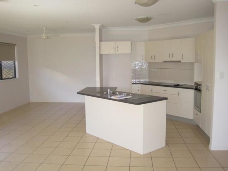 21 Sheerwater Parade, Douglas QLD 4814