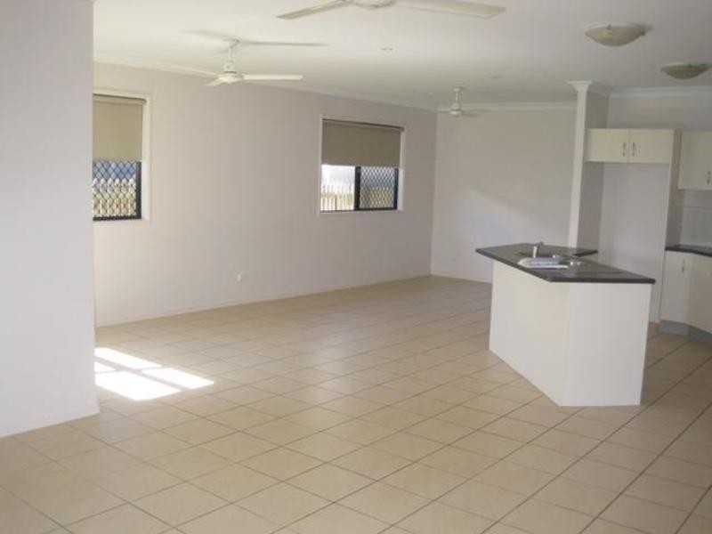 21 Sheerwater Parade, Douglas QLD 4814