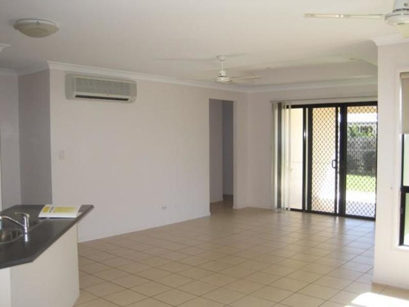 21 Sheerwater Parade, Douglas QLD 4814