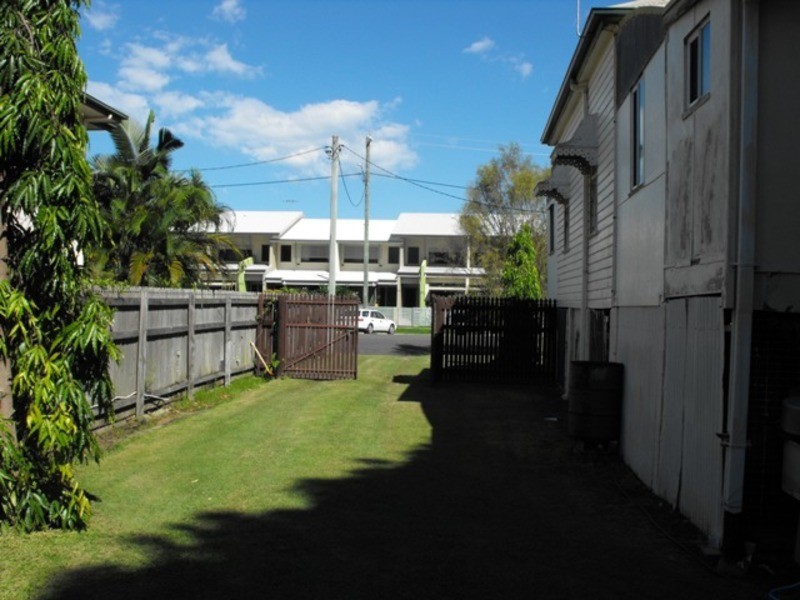 45 Davidson Street, South Townsville QLD 4810