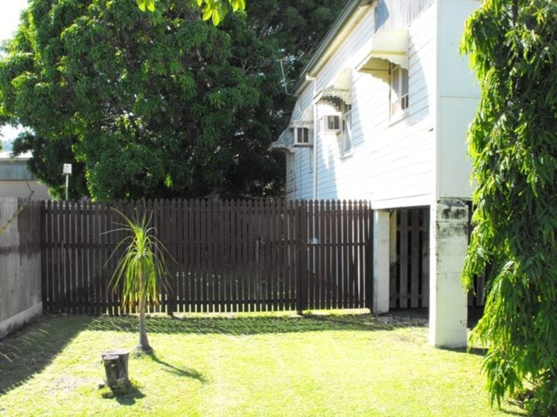 45 Davidson Street, South Townsville QLD 4810