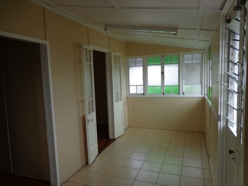 15 Baxter Street, West End QLD 4810