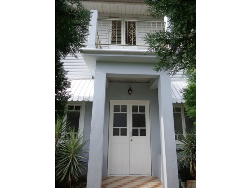 15 Baxter Street, West End QLD 4810