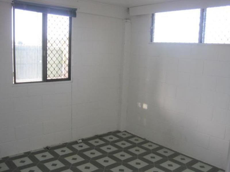 * Bayswater Road, Mount Louisa QLD 4814