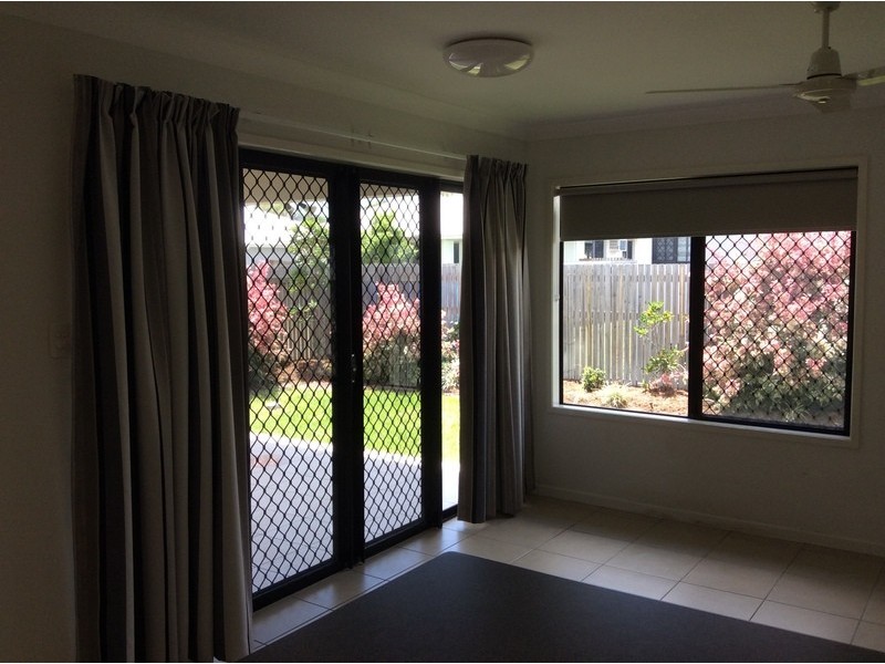 2/45 Margaret Ellen Drive, Kelso QLD 4815