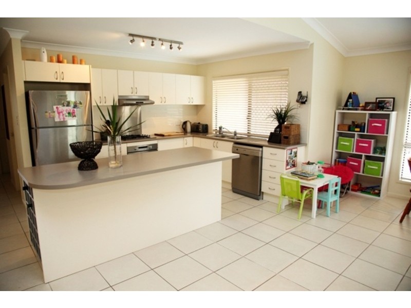 10 Constable Court, Kirwan QLD 4817