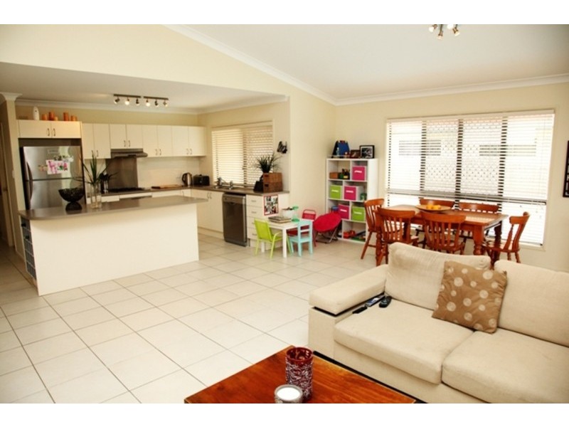 10 Constable Court, Kirwan QLD 4817